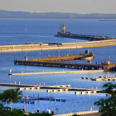 费沃米瑞斯特劳姆酒店 公寓 萨斯尼茨