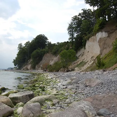 公寓 费沃米瑞斯特劳姆酒店 *