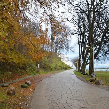 公寓 费沃米瑞斯特劳姆酒店 *